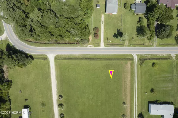 Gloucester, NC 28528,348 Pigott RD