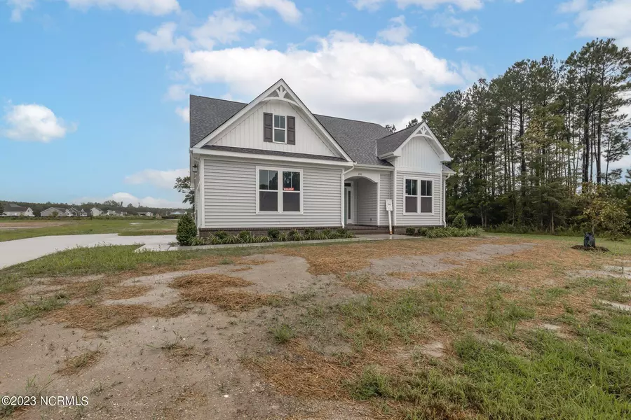 200 Little Acorn TRL, Moyock, NC 27958