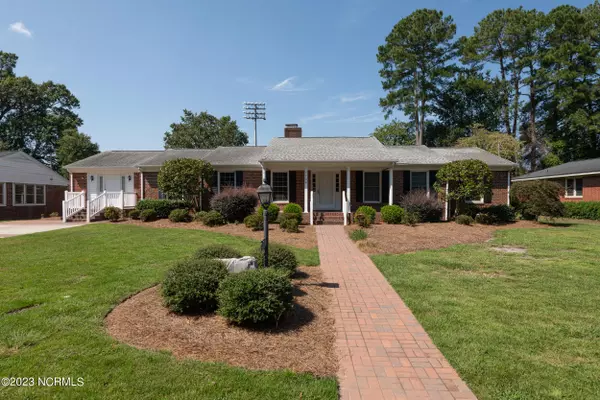 1706 Rosewood DR,  Greenville,  NC 27858