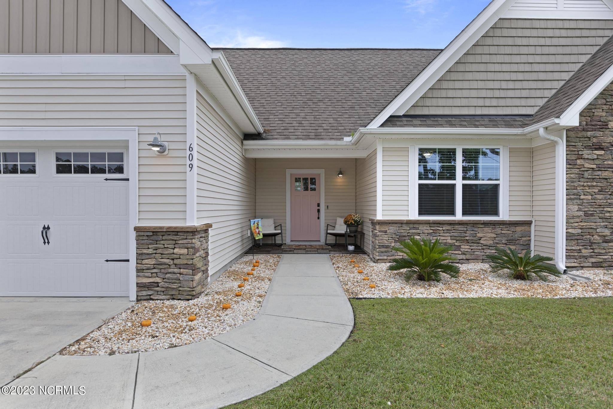 Holly Ridge, NC 28445,609 Morris Landing RD