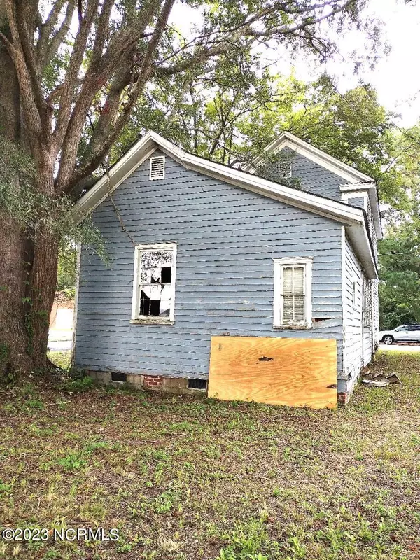 Roper, NC 27970,214 Buncombe ST