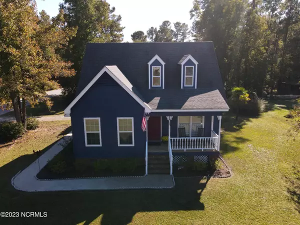 141 Oak Hills Drive, Rocky Point, NC 28457