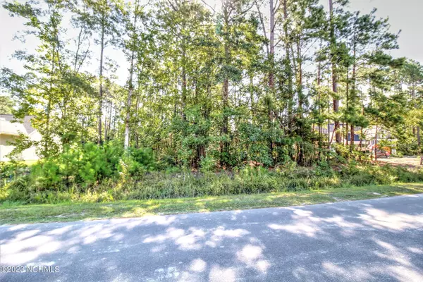 660 Boundaryline Drive NW, Calabash, NC 28467