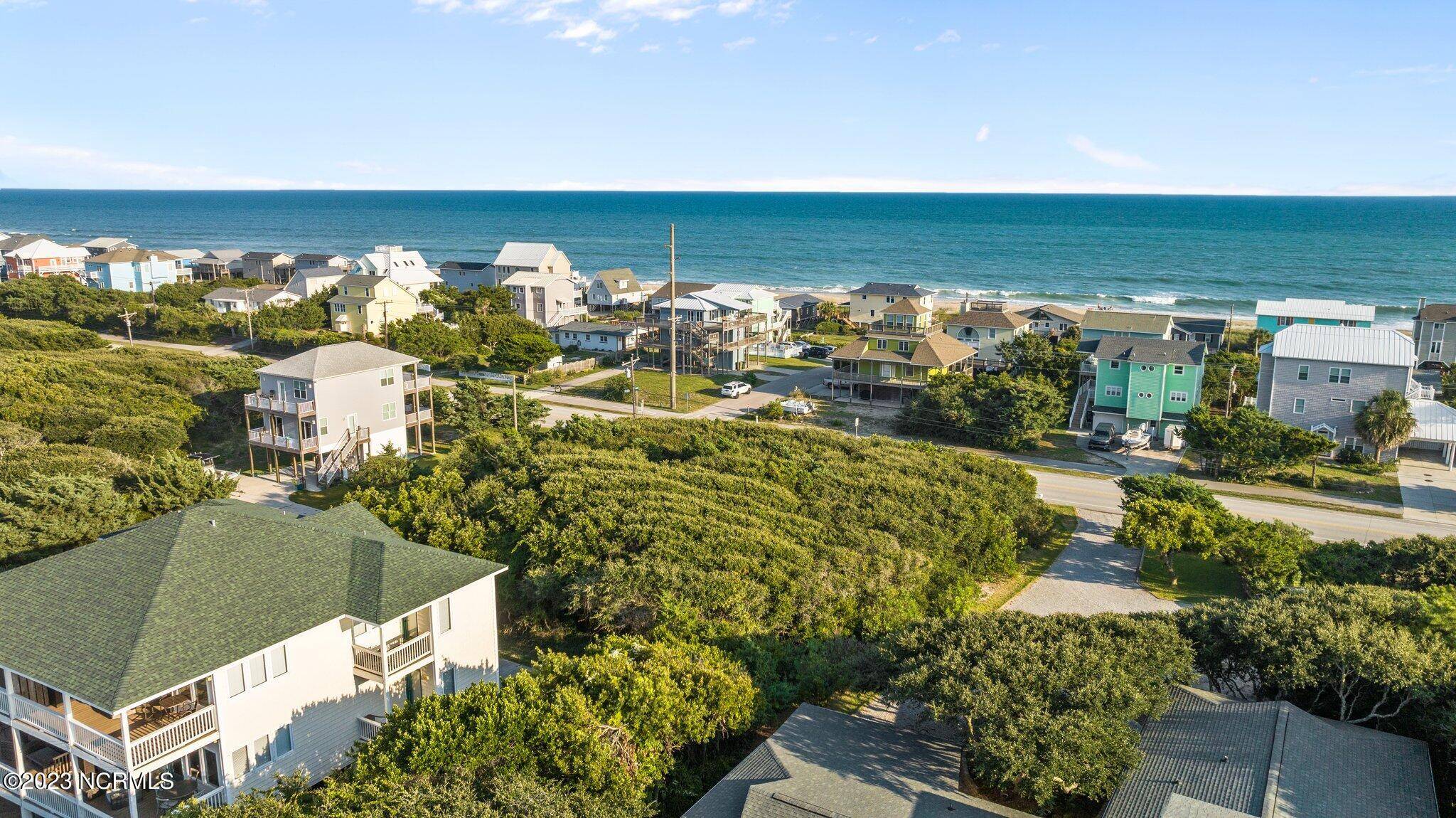 Emerald Isle, NC 28594,1002 Emerald DR