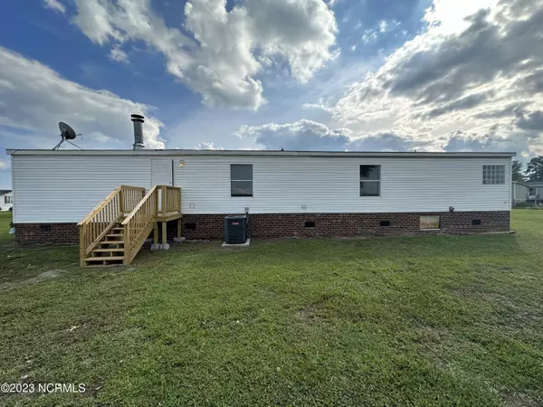 Grifton, NC 28530,2068 Wind Song DR