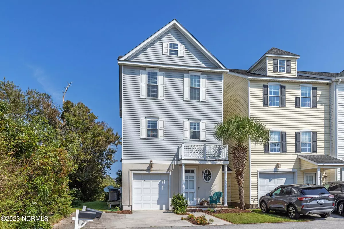 Morehead City, NC 28557,1800 Bay ST #207