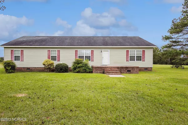 532 Pasture Branch Road, Rose Hill, NC 28458