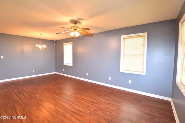 Tarboro, NC 27886,810 E Saint John ST