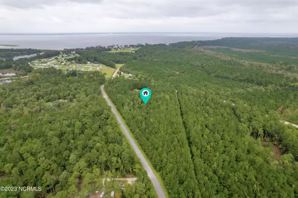 107 Baytree LN, Havelock, NC 28532