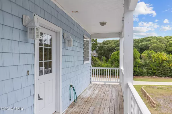 Emerald Isle, NC 28594,5124 E Bogue Sound Drive