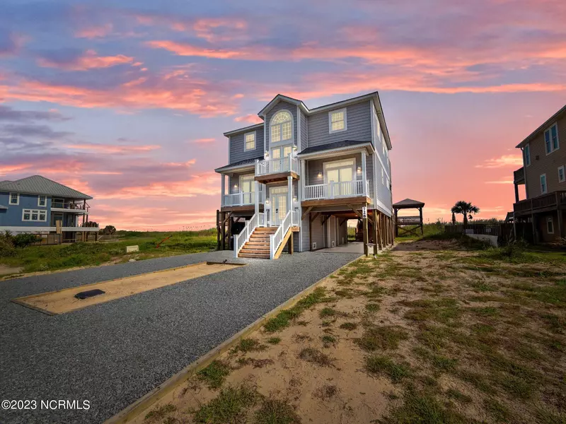 728 New River Inlet RD, North Topsail Beach, NC 28460