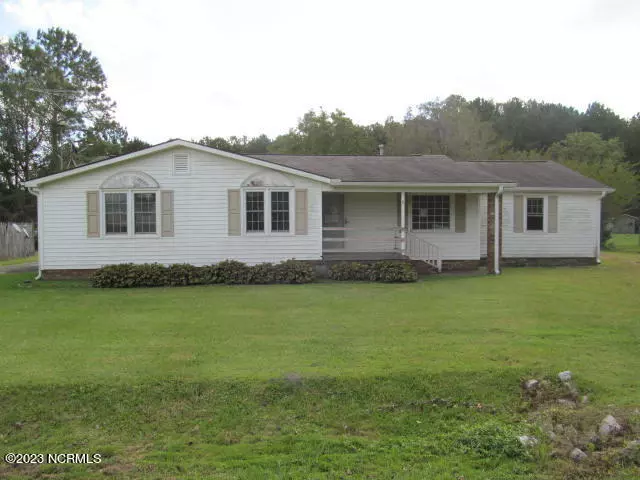 2803 Oak Grove RD, Pollocksville, NC 28573