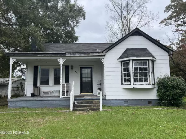 407 E Main ST, Hookerton, NC 28538