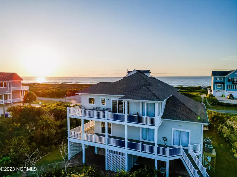 601 New River Inlet RD, North Topsail Beach, NC 28460