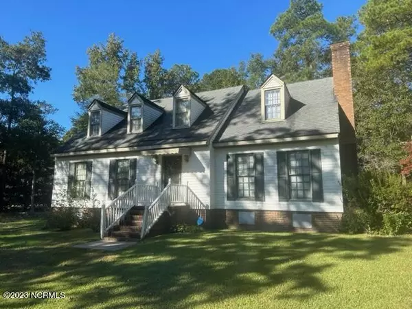 Wilson, NC 27893,405 Hawthorne Lane W