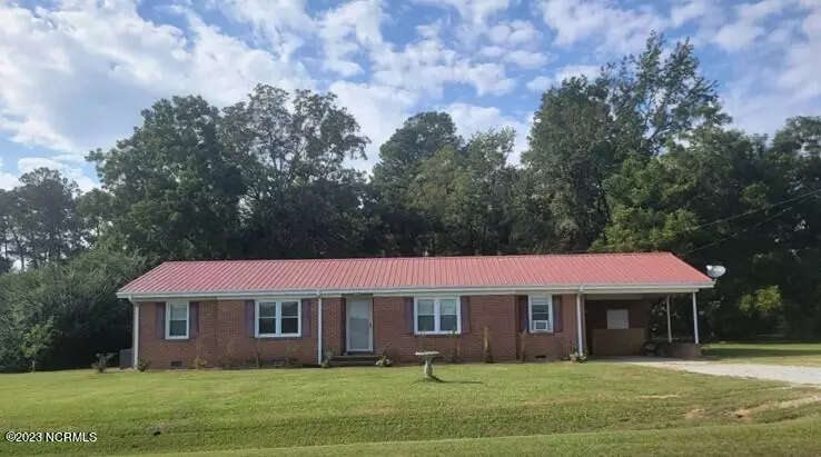 2679 Shine RD, Snow Hill, NC 28580