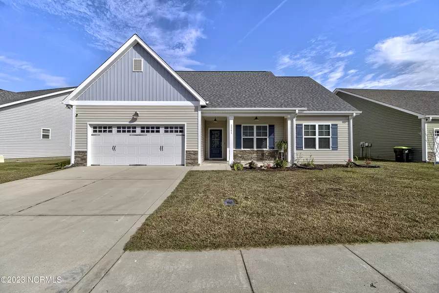 2241 Blue Bonnet CIR, Castle Hayne, NC 28429