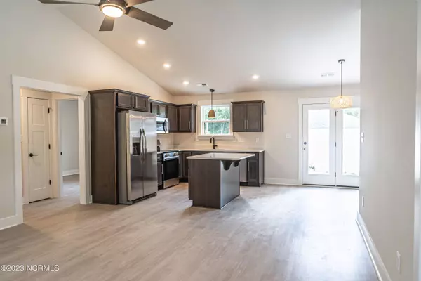 Southern Pines, NC 28387,565 Mcneill RD