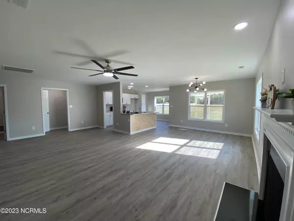 136 Harmony WAY, Richlands, NC 28574