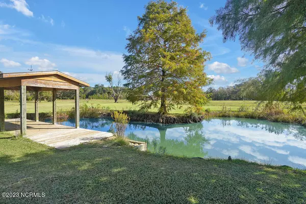 Bolivia, NC 28422,581 Benton RD SE