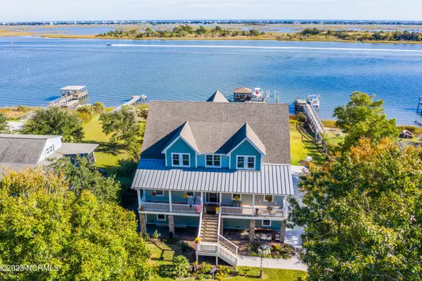 213 Pelican WALK, Hampstead, NC 28443