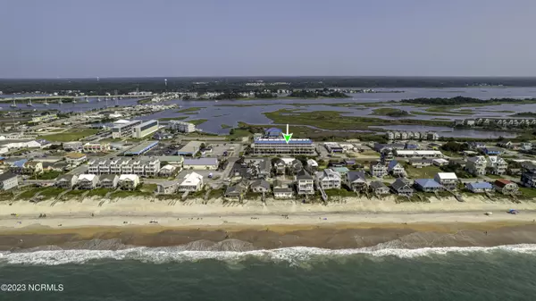 Surf City, NC 28445,305 N Topsail Drive #Unit 15