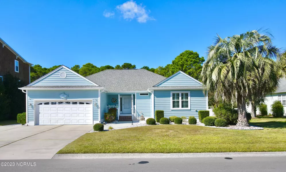 749 Settlers LN, Kure Beach, NC 28449