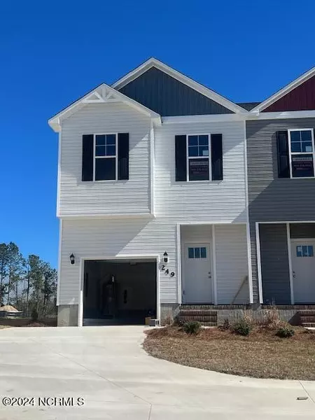 249 Shallowbag Bay Lane, Jacksonville, NC 28546