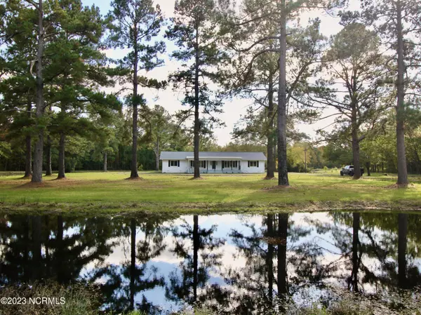 Cerro Gordo, NC 28430,2395 Peanut Worley RD