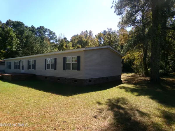 Chadbourn, NC 28431,945 Joe Piver RD