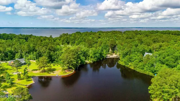 Arapahoe, NC 28510,6 Elizabeth RD