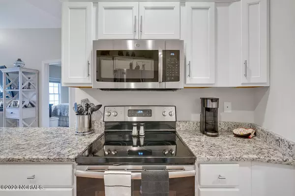 Winnabow, NC 28479,123 Jansen LN