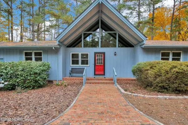 31 Shadow Drive, Whispering Pines, NC 28327