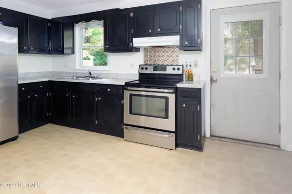 Havelock, NC 28532,220 Poplar RD