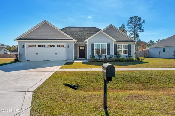 202 Moonstone Court, Jacksonville, NC 28546