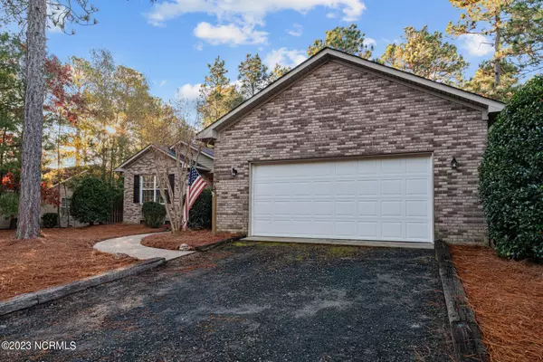 Pinehurst, NC 28374,190 Kingswood CIR