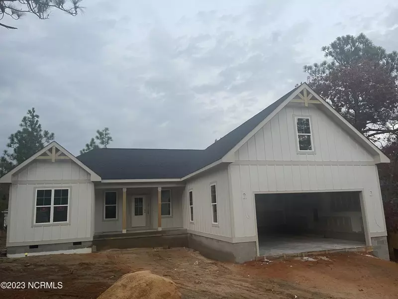 5 Gilmore RD, Pinehurst, NC 28374