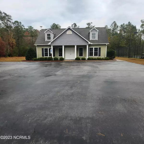 Oriental, NC 28571,1 Winding Creek Drive