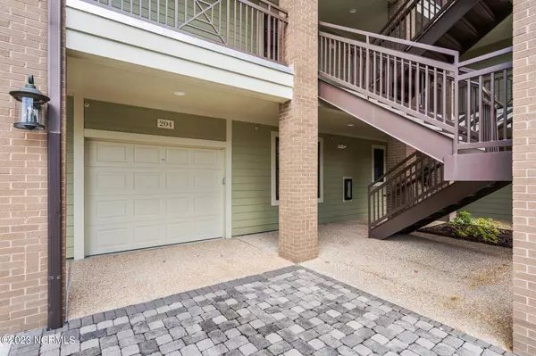 Wilmington, NC 28405,561 Garden Terrace Drive #204