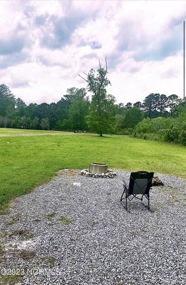 Washington Park, NC 27889,355 Admiral WAY