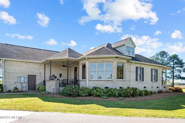 Trenton, NC 28585,4824 Middle RD