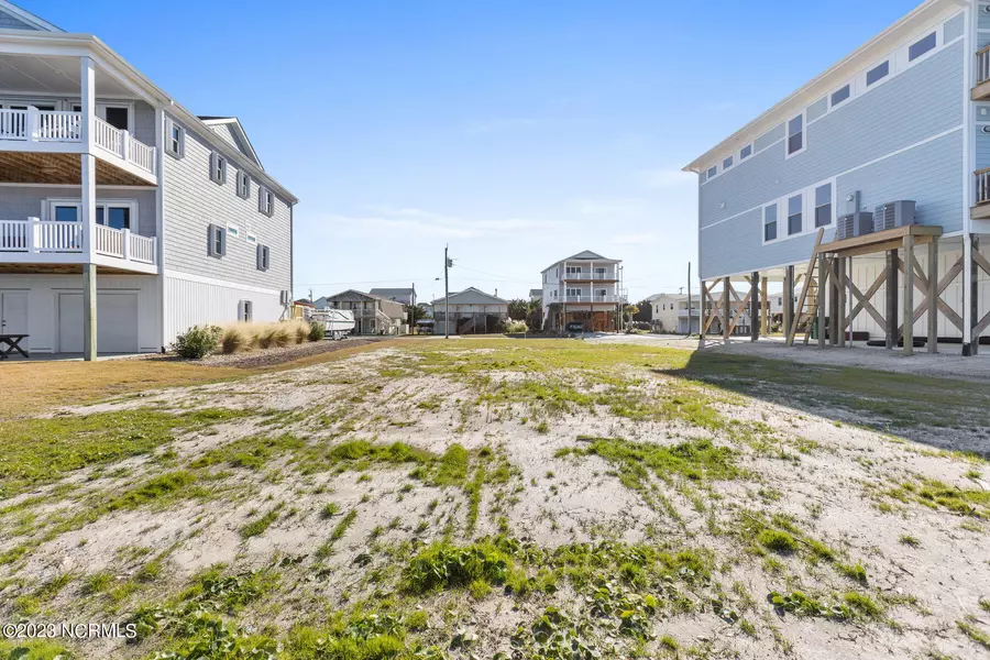 1506 Carolina Boulevard, Topsail Beach, NC 28445