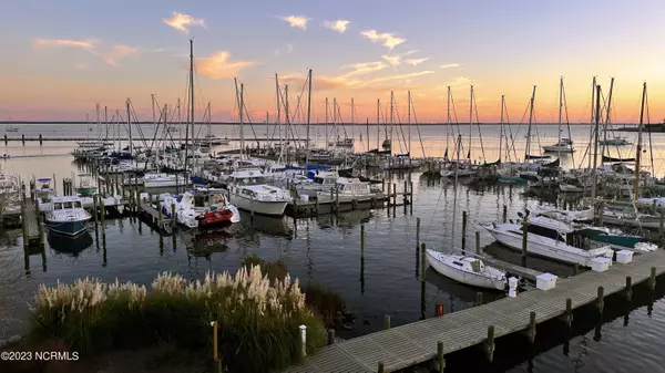 516 S Water ST #C-24, Oriental, NC 28571