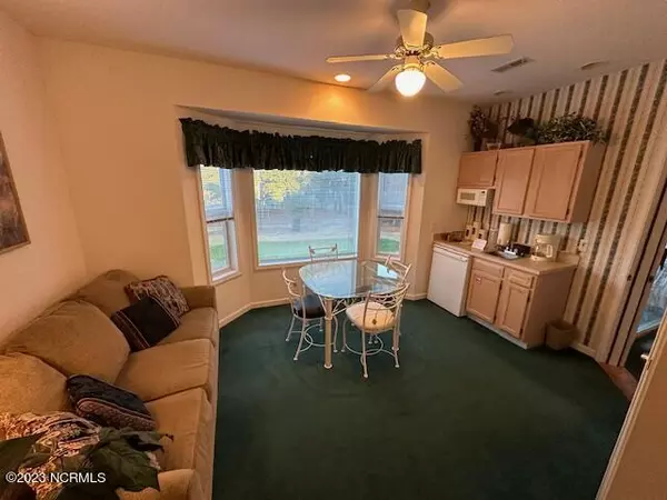 Sunset Beach, NC 28468,235 Kings TRL ## 2106