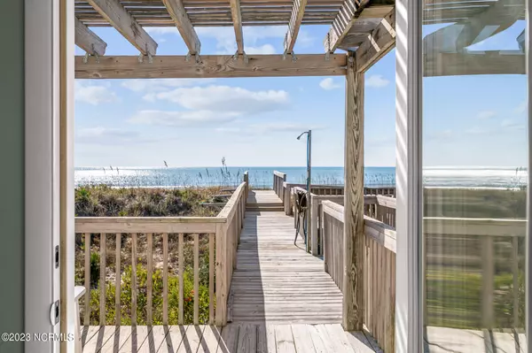 Holden Beach, NC 28462,1001 Ocean BLVD W