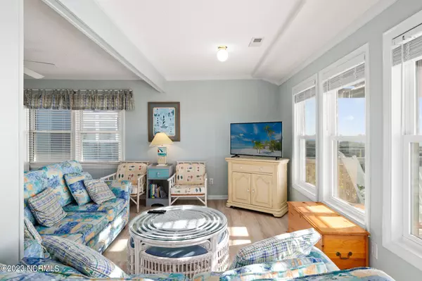 Holden Beach, NC 28462,1001 Ocean BLVD W