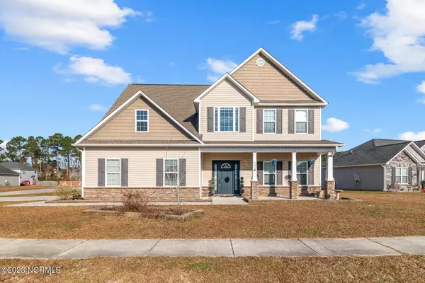 303 Aquamarine Circle, Jacksonville, NC 28546