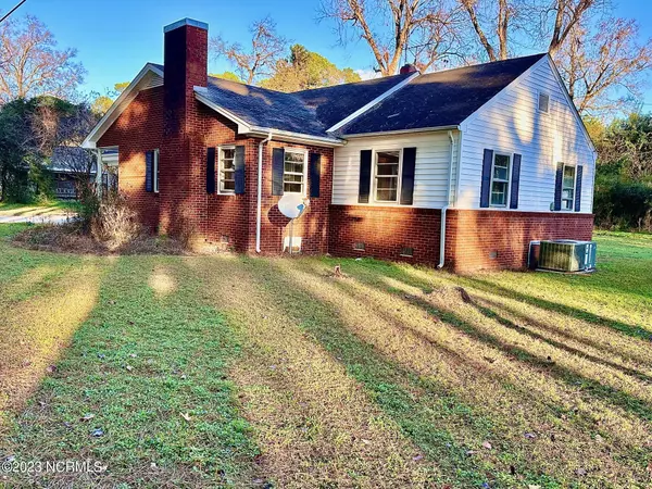 Clarkton, NC 28433,310 N Elm Street