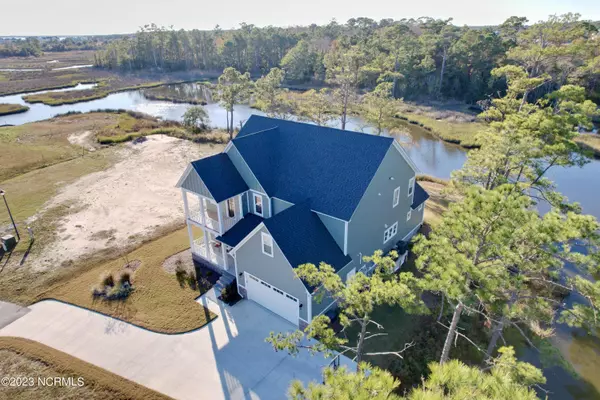 Newport, NC 28570,508 Sanders LN