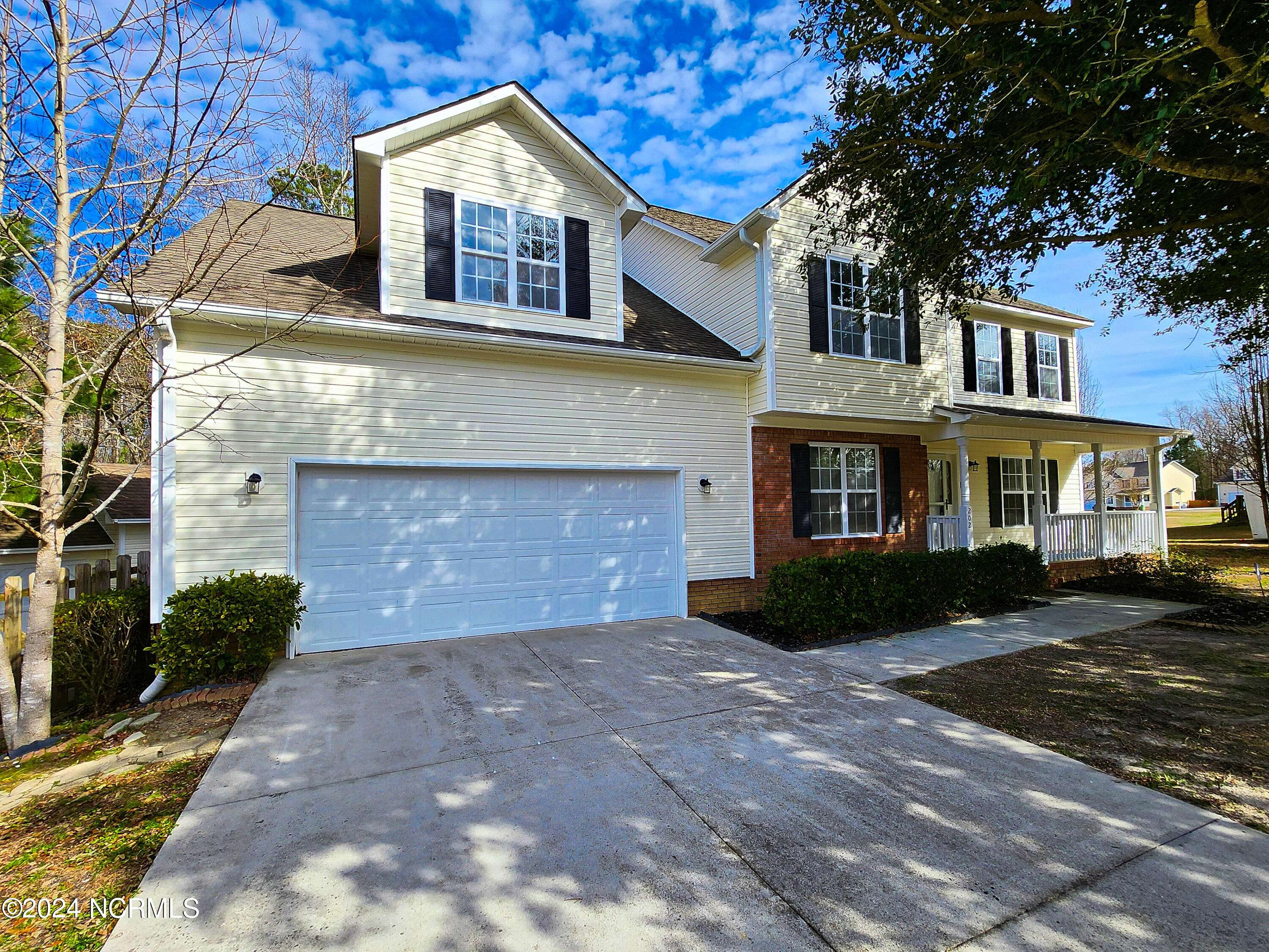 202 Oriole CT, Jacksonville, NC 28546